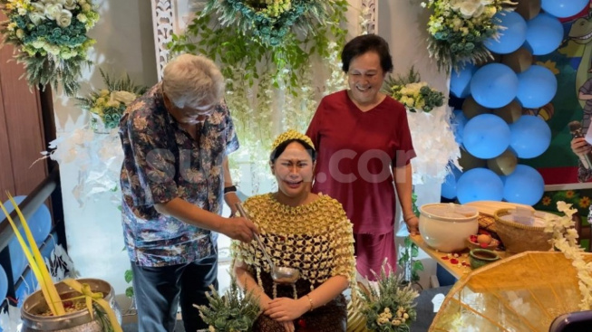 Acara Siraman 7 Bulanan Sepi Artis, Denise Chariesta: Sialan!