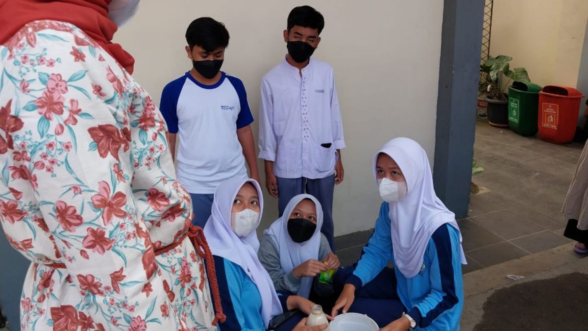 Pendampingan pembuatan pupuk cair [SMAN 1 Ciawi]