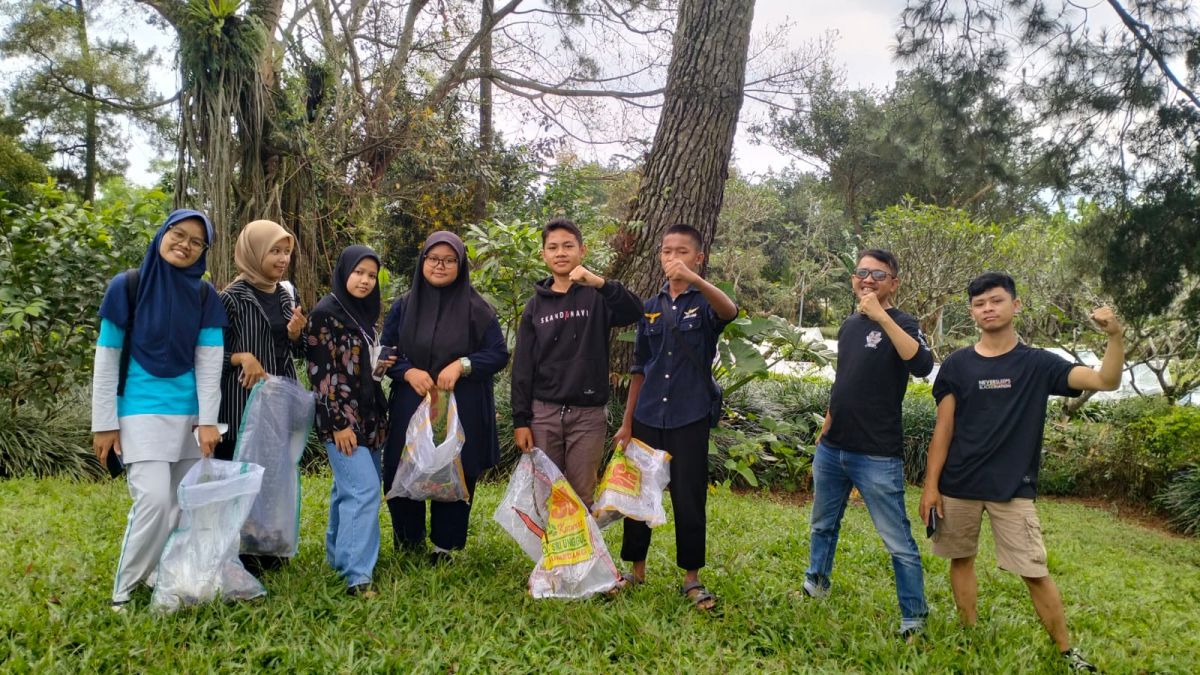 Aksi Kebersihan Situs [cisadane resik]