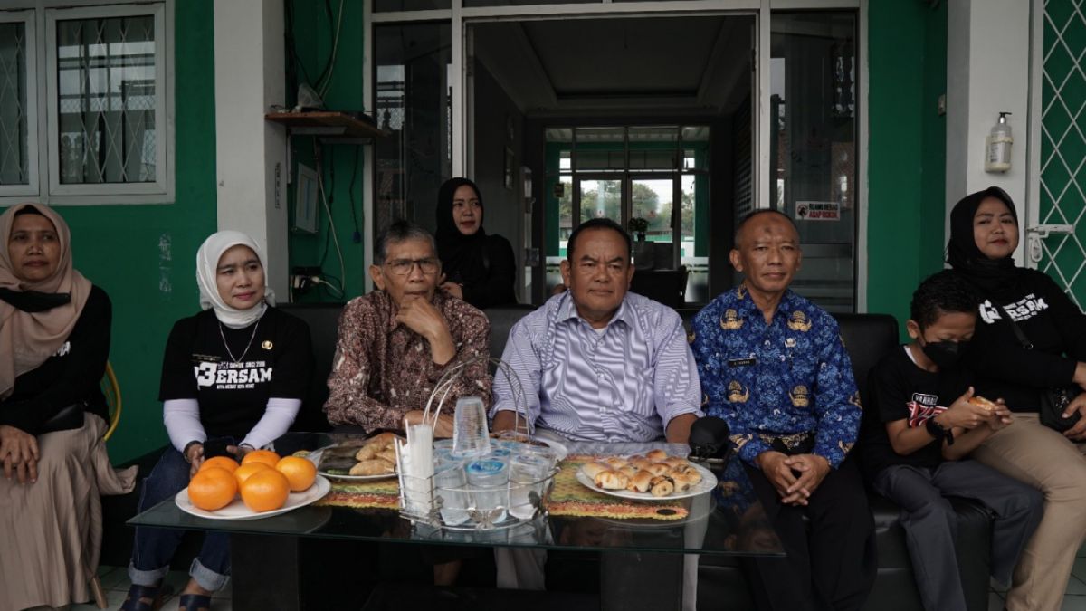 Pengawas Sekolah Abdul Syukur (Korpri), Komite Sekolah dan Kepsek (Kerudung Putih) [Eskul Podcast SMAN 1 Cijeruk]