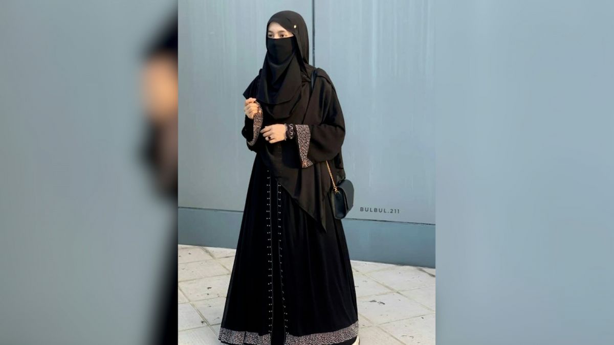 Ilustrasi Gamis Syari [Ilustrasi/Pinterest]