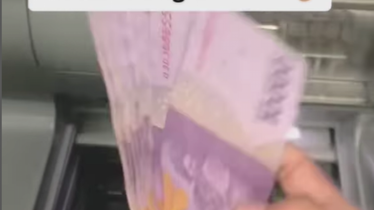 ATM Mandiri bisa tukar uang receh [Instagram @exploredolan.id]