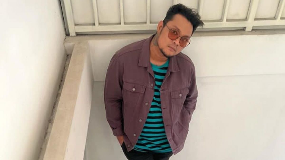 Penyanyi Virgoun digugat cerai Inara Rusli yang salah satu tuntutannya harta gono-gini berupa 2/3 royalti lagu ciptaan Virgoun [Tangkapan layar Instagram @virgoun_]