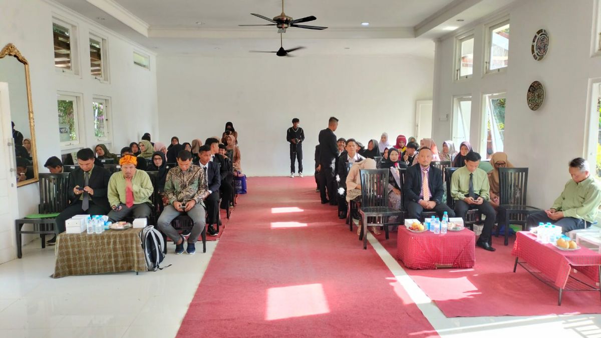 Simulasi Acara Pelepasan Siswa SMK Qotrunnada [Dok. SMK Qotrunnada]