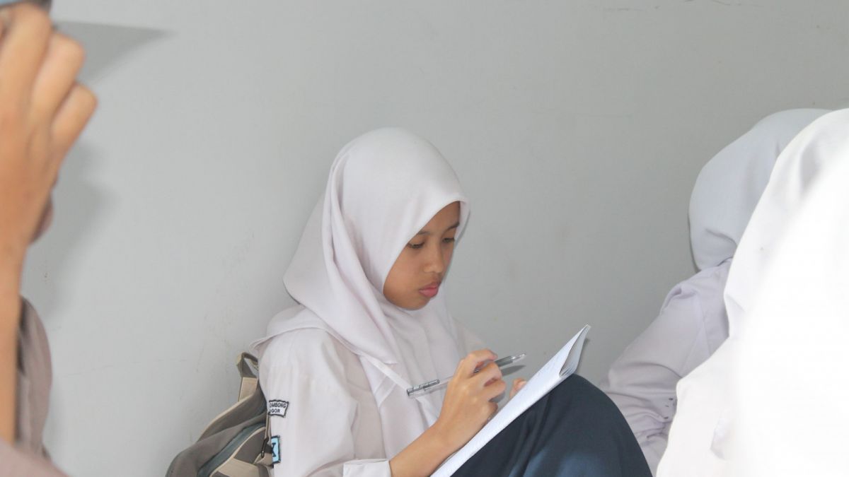 Dengar, Catat dan Pahami [Dok. N Aurellia CW]