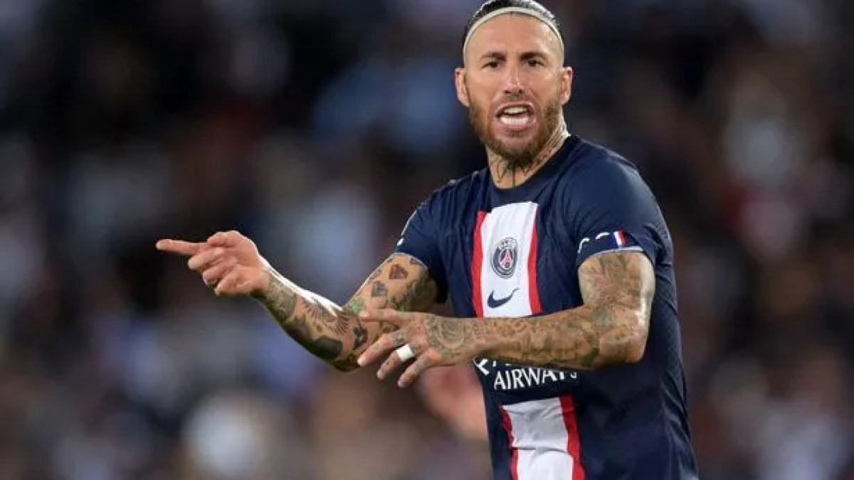 Sergio Ramos saat di PSG [mirror.co.uk]