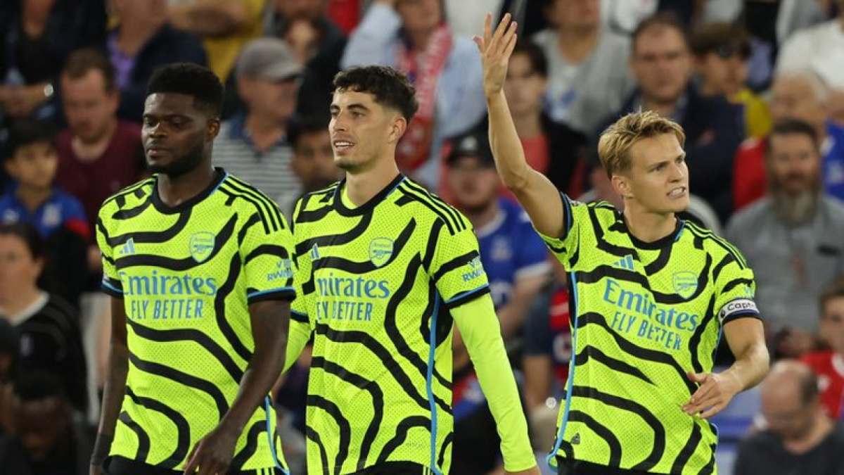 Arsenal dengan jersi tandang untuk musim 2023-2024 [skysports.com]