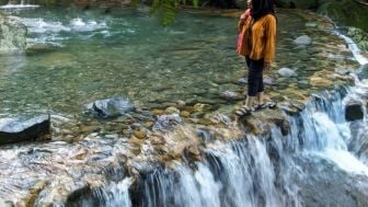 Air Kelewat Jernih, Wisata Curug ini Viral di TikTok