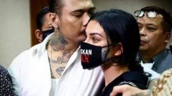 Jerinx Masih Bahas Konspirasi Covid-19, Nora Alexandra: Takut Ditinggal Lagi