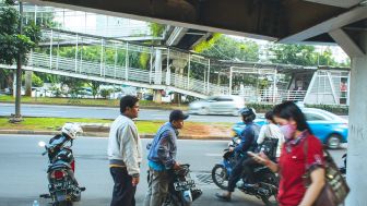 The Power of Emak-Emak, Ibu Ini Semprot Opang yang Protes Gegara Pesan Ojol di Pangkalan