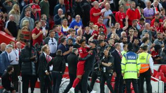 Liga Inggris Tengah Pekan, Liverpool Comeback Dramatis, City Pesta Gol