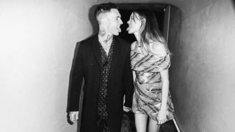 Vokalis Maroon 5 Adam Levine Siap Sambut Anak Ketiga