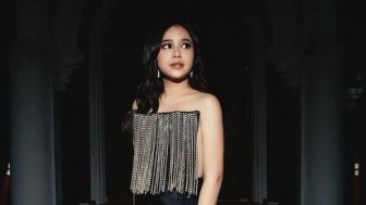 Brisia Jodie  Sehari Lagi | Lirik Lagu