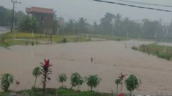 Banjir di Cianjur Selatan, Genangan Air Tutup Akses Jalan Utama