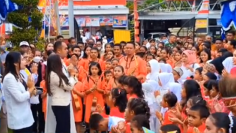 Lagu Teman Mari Kita Terbuka Jadi Sorotan, Warganet: Jadiin Lagu Wajib Diseluruh Sekolah Indonesia