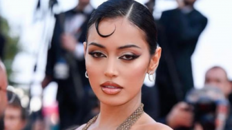 Pakai Busana Transparan, Model Keturunan Indonesia Nyaris Bugil di Cannes Film Festival