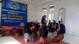 Pantau Kemeriahan Persiapan Acara Pelepasan SMK Qotrunnada 1 Bogor