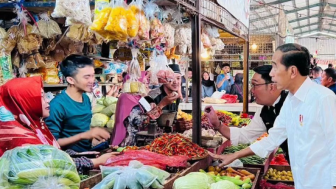 Jokowi Minta Tutut yang Dibeli Menteri Basuki, Saat Kunjungan di Pasar Parungkuda, Sukabumi