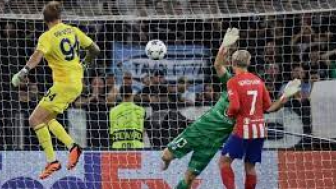 Sensasi Luar Biasa: Kiper Lazio Ivan Provedel Sah Masuk Jajaran Elite Setelah Bikin Gol di Liga Champions