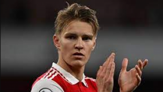 Sensasi Terbaru! Martin Odegaard Resmi Bertahan di Arsenal Hingga 2028