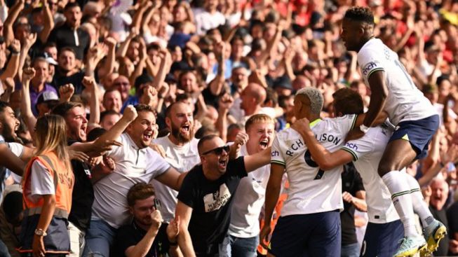 Hasil dan Klasemen Liga Inggris; Liverpool Pesta Gol, Arsenal Nyaman Di Pucuk