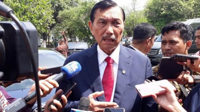 Gegara Hacker Bjorka, Rakyat Jadi Tahu Kalau Menteri Luhut Belum Vaksin Booster