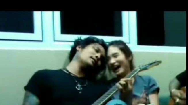 Pantas Inara Rusli Kesemsem, Saat Masih Kurus Tampang Virgoun Diakui Warganet Lebih Ganteng