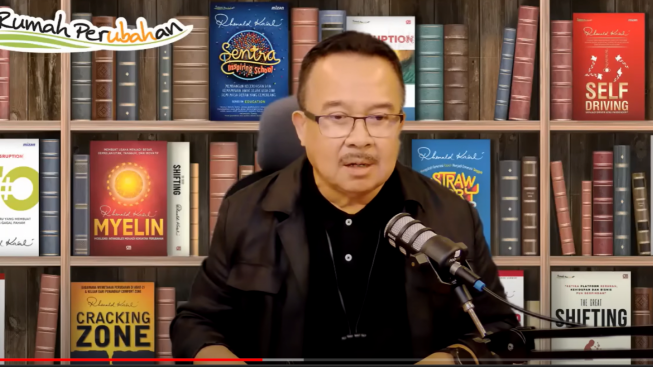 Sebut Rocky Gerung Profesor Abal-abal, Rhenald Kasali: "Bikin Geli!"