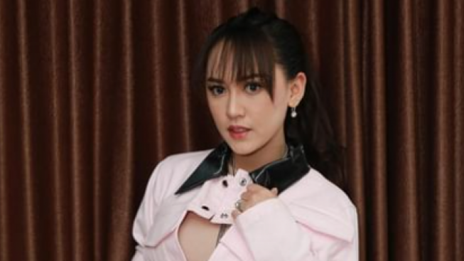 Sempat Jadi Tukang Ngarit dan Kini Ingin Go Internasional, Happy Asmara Ternyata Masih Suka Insecure: Pastinya Kaget...