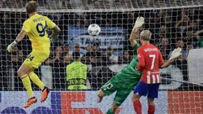 Sensasi Luar Biasa: Kiper Lazio Ivan Provedel Sah Masuk Jajaran Elite Setelah Bikin Gol di Liga Champions