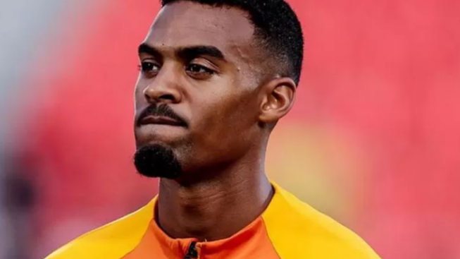 Drama Assist Pertama Ryan Gravenberch untuk Liverpool: Sosok Muda Ini Bikin Anfield Bergemuruh!