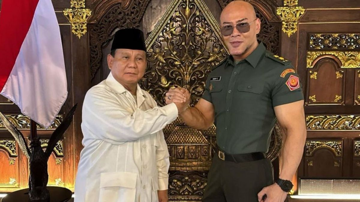 Deddy Corbuzier dan Menhan Prabowo Subianto. [Instagram @mastercorbuzier]