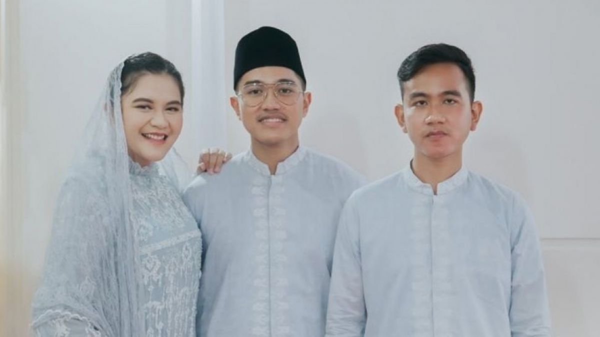 Foto terbaru Kaesang Pangarep, Kahiyang Ayu, dan Gibran Rakabuming. [Twitter/KaesangP]