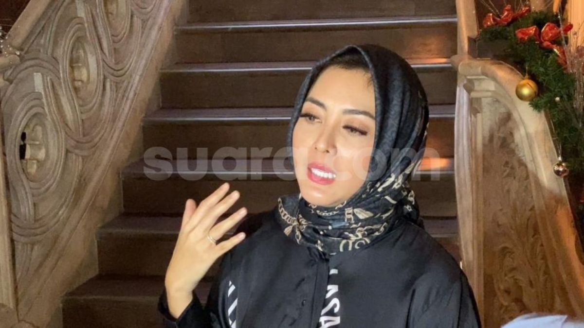 Dhena Devanka [Suara.com/Adiyoga Priyambodo]