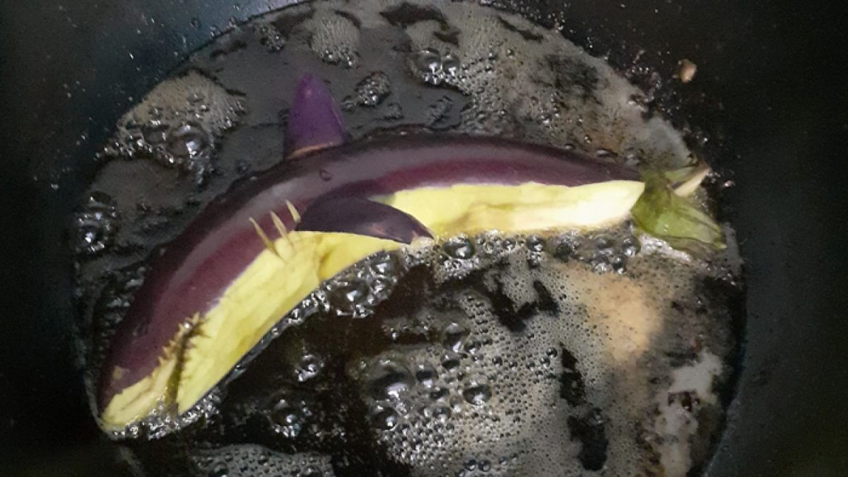 Terong ikan hiu. [Facebook Khoirul Anam]