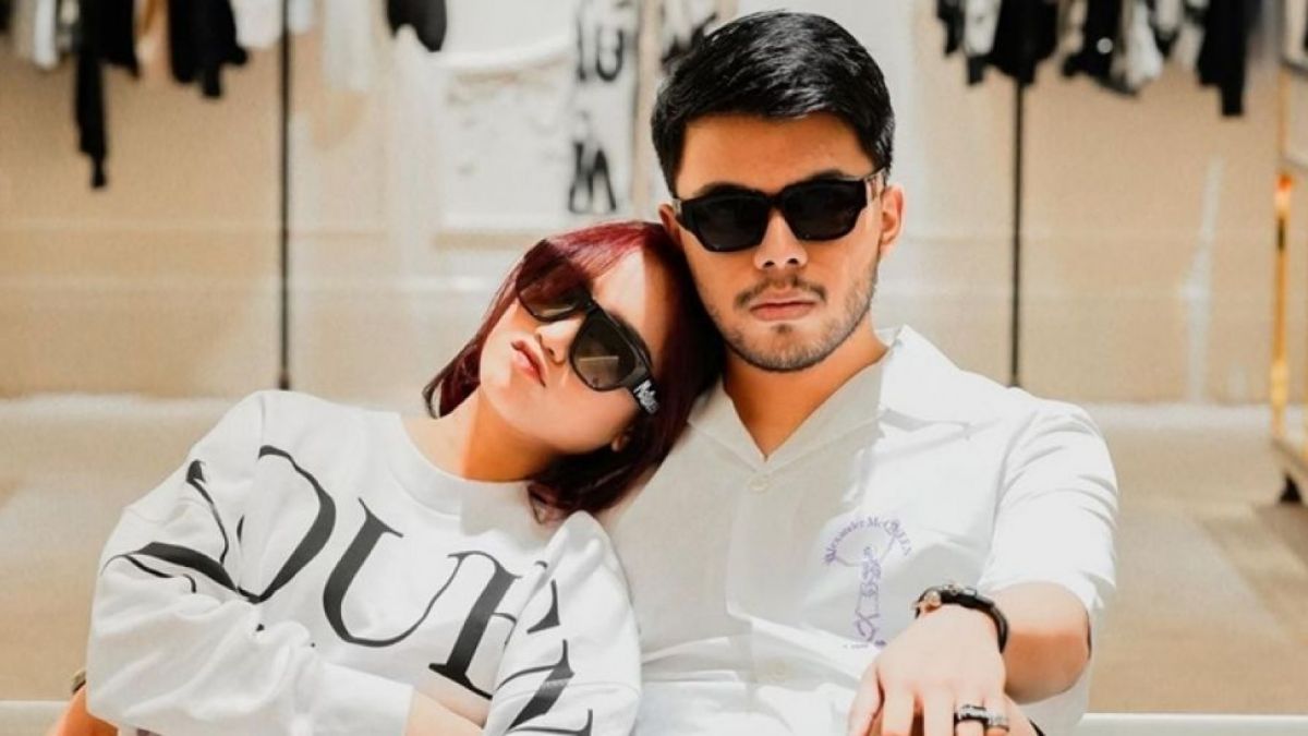 Potret Mesra Fuji dan Thariq Halilintar. [Instagram/@thariqhalilintar]