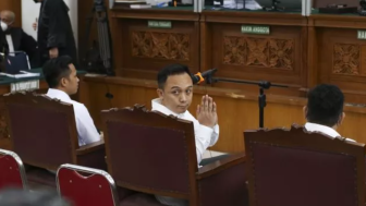 Momen Bripka Ricky Rizal Dimarahi Hakim: Kamu Korbankan Masa Depan Anak-Anakmu Demi Menutupi Semua