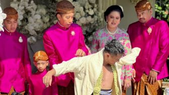 Harusnya Ngantre Dulu ke Dukcapil, Warganet Sewot Kaesang Pangarep Terima KTP Baru Usai Akad Nikah