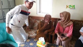 Dedi Mulyadi Mati-matian Bantu Yessi Sertifikat Rumah, Netizen Curiga: Lagi PDKT Buat Nikah!