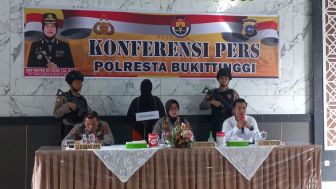 Wanita Pengeroyok Ketua Relawan Anies Baswedan di Sumbar Diciduk, Polisi Wanti-wanti: Bukan Masalah Politik!