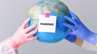Panas Dituding Tak Transparan, China Desak Amerika Serikat Hentikan Politisasi Pandemi Covid-19