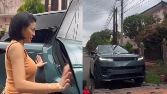 Pamer Mobil Range Rover Baru, Nikita Mirzani: Jangan Iri Yah!