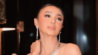 Makeup Artist Ungkap Wajah Asli Yuni Shara, Penampakan Lehernya Jadi Omongan