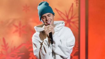 Viral Justin Bieber Nyanyi Lagu Loneliness Ciptaan Putri Ariani di Konser London, Benarkah?