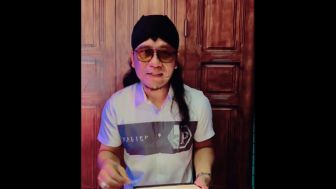 Gus Miftah Tak Mau Kembalikan Uang Lelang Blangkon ke Korban Wahyu Kenzo