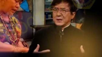 CEK FAKTA: Ketenaran hingga Hongkong, Ibu Dayak Kaget Didatangi Jackie Chan untuk Berobat