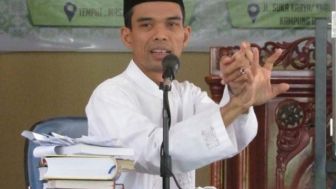 Berbeda Penetapan 1 Syawal 1444 Hijriah, UAS Sarankan Hal Ini Pada Umat Muslim