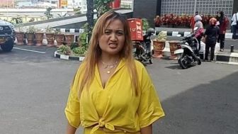 Ditahan di Lapas Wanita Palembang, Lina Mukherjee Menangis Getir di Depan Jaksa