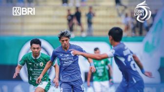 Sengit Laga PSS vs PSIS: Skor Imbang 2-2, Wahyudi Hamisi dan Carlos Fortez Diganjar Kartu Merah