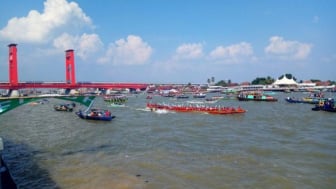 Legenda Dayang Merindu yang Melekat Pada Lomba Perahu Bidar Agustusan di Palembang